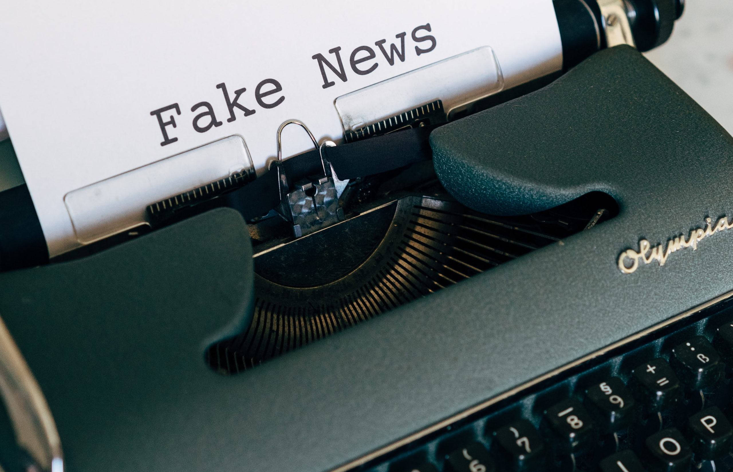 blockchain fake news